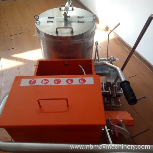 Self-Propelled Thermoplastic Screeding Road Marking Machine